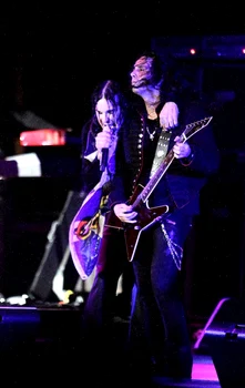 Ozzy Osbourne si Gus G foto Chris Kissadjekian jpg
