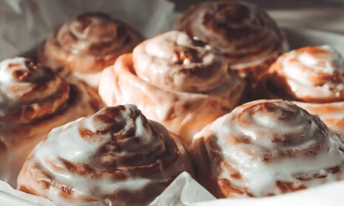 cinnamon rolls jpg
