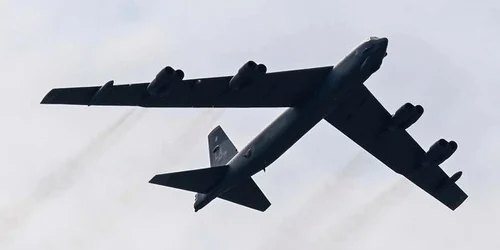 bombardier b 52/FOTO:X
