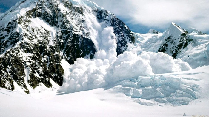 Avalanţă pe un traseu montan FOTO Arhivă