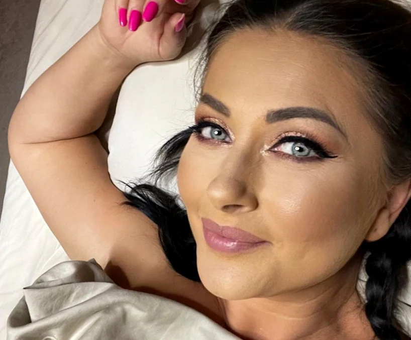 Gabriela Cristea, pe mâna esteticianului Foto: Instagram