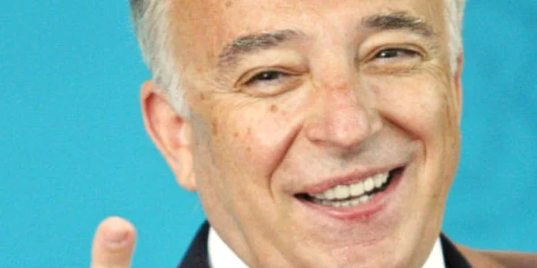 Mugur Isărescu