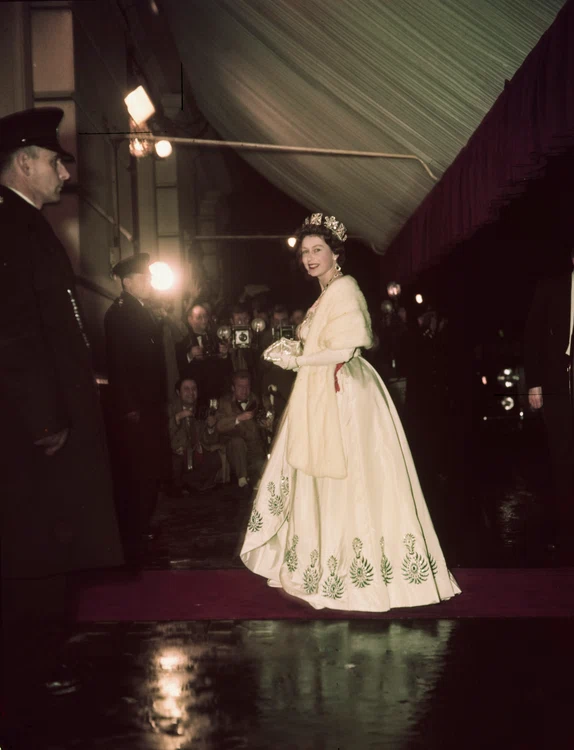 Elisabeta cu Diadema de Stat George al IV lea, GettyImages jpg