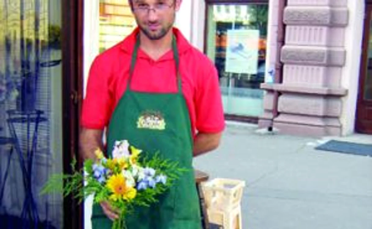Oradea: PORTRET / Marius Sabău a dat economia pentru flori