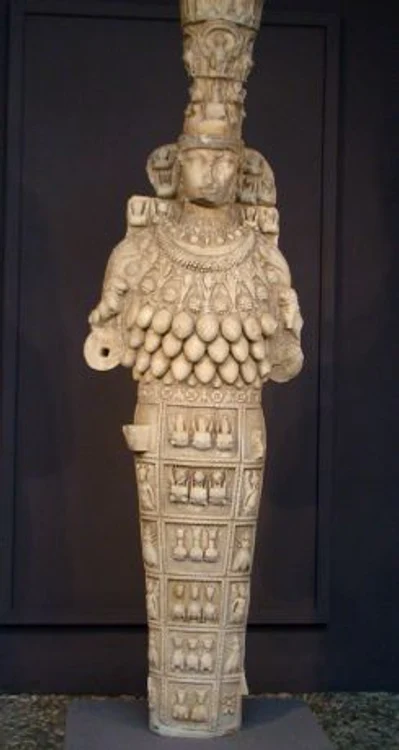 statuie zeita artemis