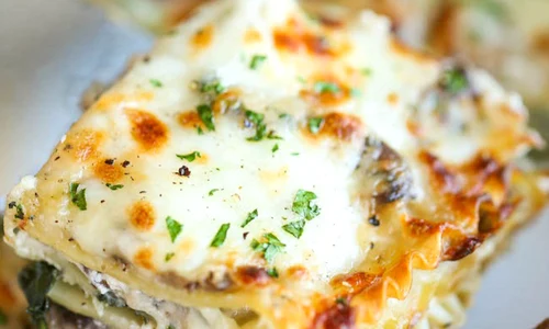 lasagna cu ciuperci si spanac jpeg