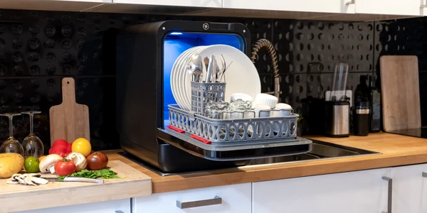 Mașină de spălat vase compactă Sursă Daan Tech jpg