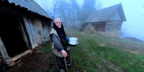 Sateanca din Obarsia  Foto Daniel Guță jpg