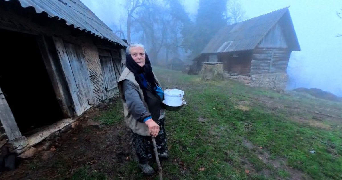 Drumul Regelui, prima arteră asfaltată în satele tradiționale din Munții Zarandului