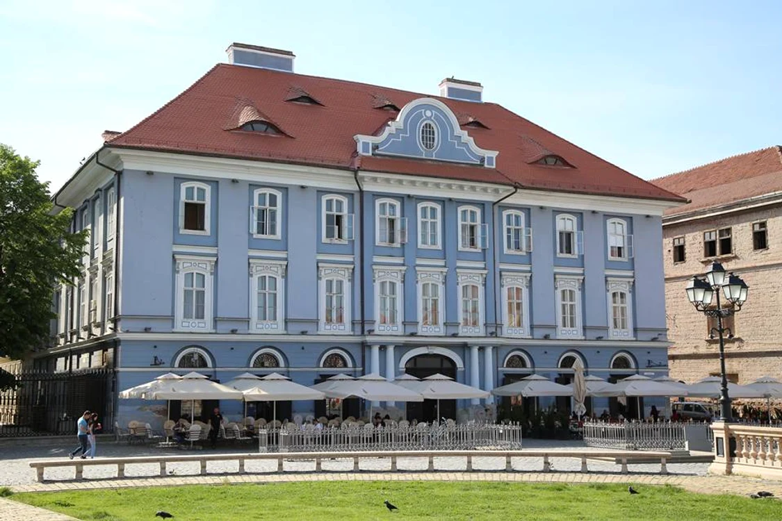 Restaurantul Stradivarius se află în această clădire istorică
