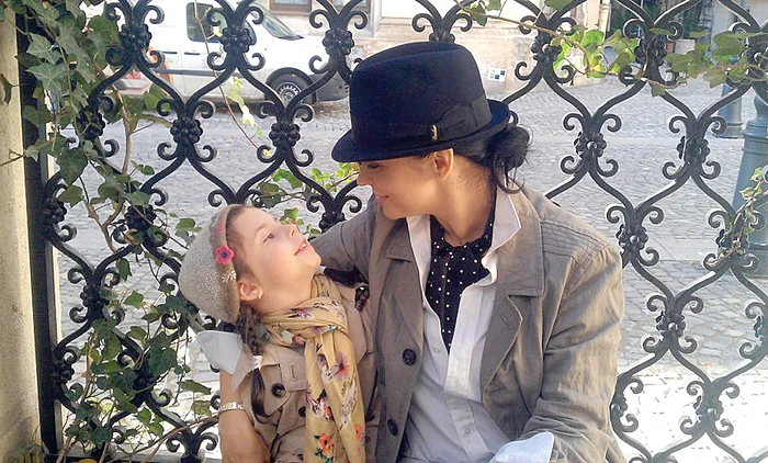 Andreea  a fost în al  nouălea cer  când Violeta  a venit  pe lume