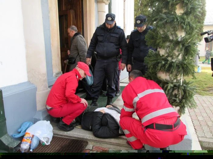 FOTO Bobotează fără îmbrânceli în Râmnicu Vâlcea