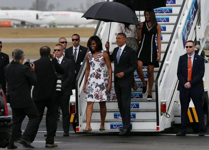 Familia Obama nu s-a lăsat descurajată de ploaieFoto: AP