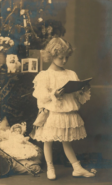 Absolvenţi ai facultăţii de Moşi jpeg