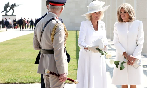 Camilla și Brigitte în Normandia, Profimedia (2) jpg