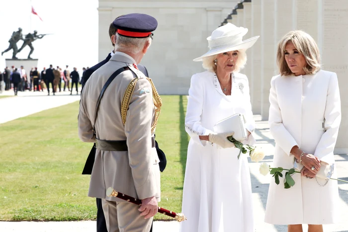 Camilla și Brigitte în Normandia, Profimedia (2) jpg