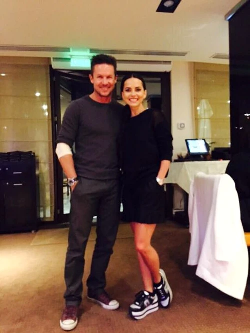 Inna şi Felix Baumgartner s-au fotografiat împreună într-un club din Mamaia
