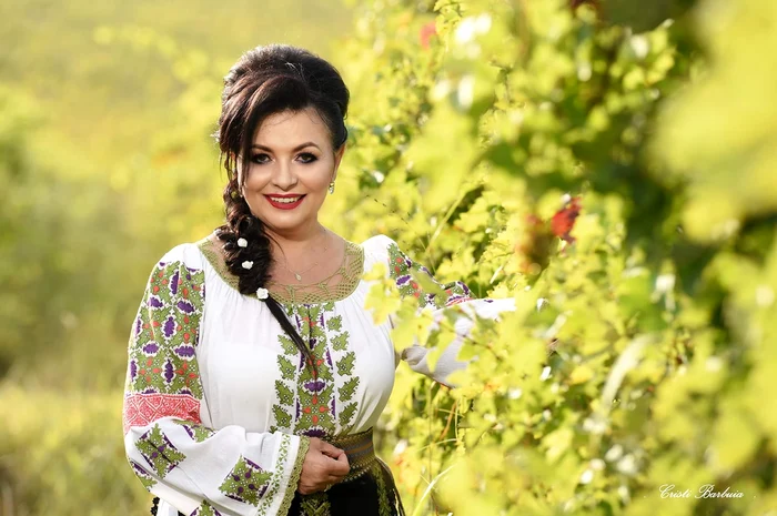 Solista de muzică populară Maria Ghinea