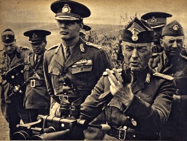 Ion Antonescu alături de regele Mihai FOTO Adevărul