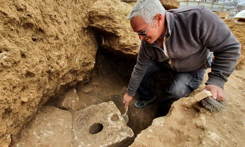 O toaletă de acum 2 700 de ani, descoperită la Ierusalim | FOTO jpeg