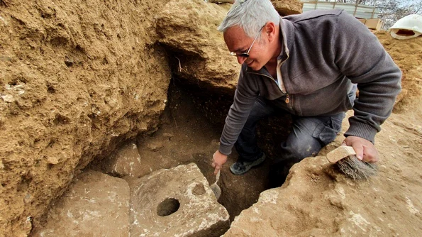 O toaletă de acum 2 700 de ani, descoperită la Ierusalim | FOTO jpeg