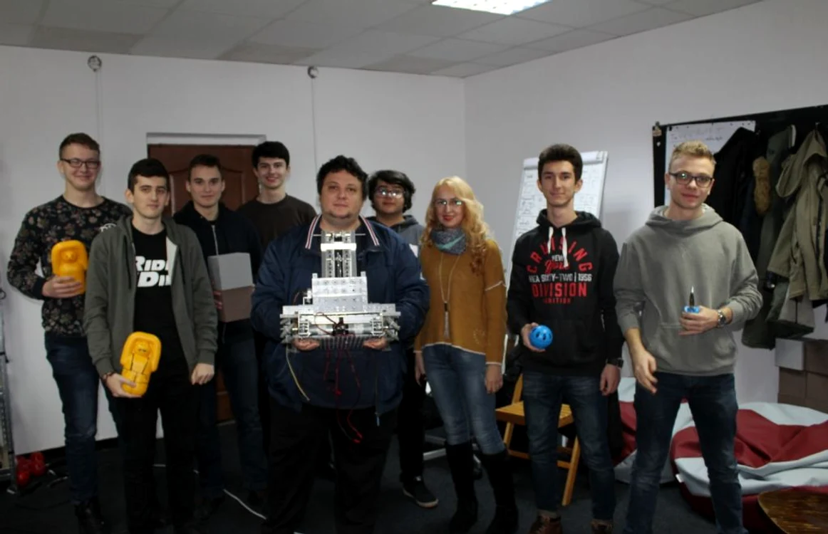 Echipa „Technogods Robotics Team“