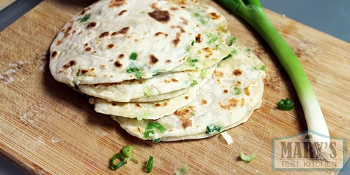 placinte de ceapa verde