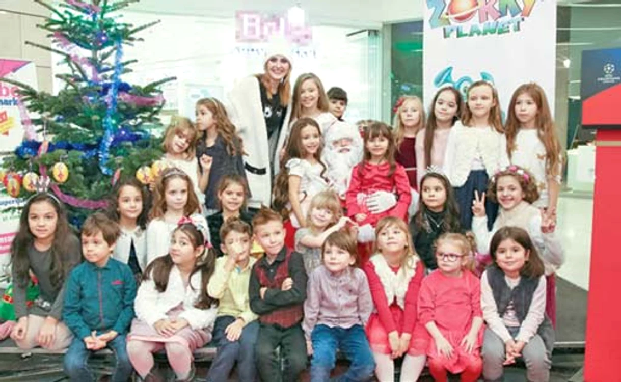 Alina este şi profesoară de muzică