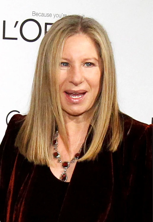 
    Barbra Streisand i-a egalat pe Elvis Presley şi Bruce SpringsteenSursa foto Click!  