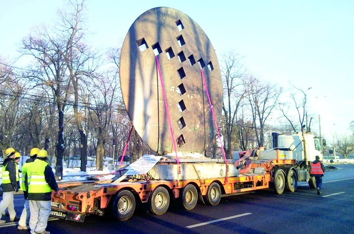 Ora 8.00 - „Biscuitele” a fost  transportat pe Bd.  Aviatorilor către  Şos. Nordului