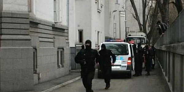 Braşov. 114 percheziţii domiciliare şi 61 de învinuţi în operaţiunea „Bachus”