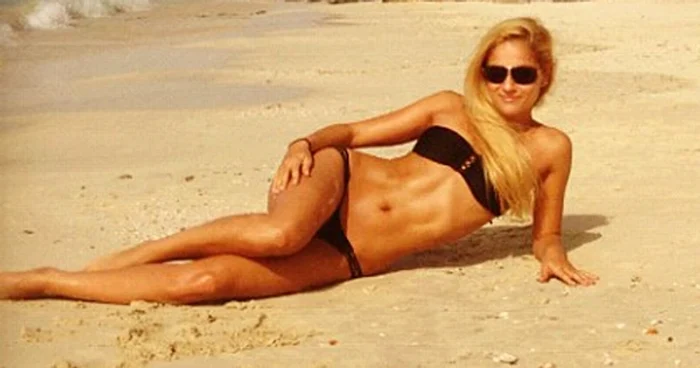 
    Milionarul Bush şi rusoaica Maria KorotaevaFoto: Arhiva Click!  