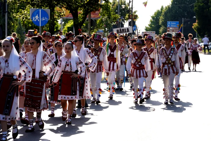 Parada portului popular este așteptată an de an la Slatina FOTO: Ionelia Nucă