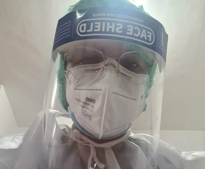 
    Medicul Simona Carniciu povestește experiența cumplită prin care a trecut tatăl ei, bolnav de coronavirus  