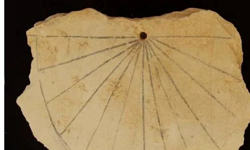 S a descoperit cel mai vechi cadran solar egiptean jpeg