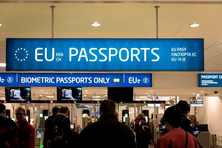 România intră în Schengen. Cum vom călători începând de duminică 