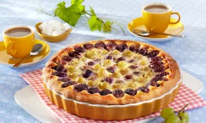 tarta cu branza si struguri jpeg