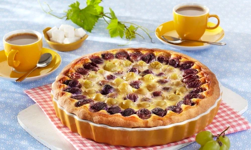 tarta cu branza si struguri jpeg