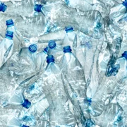 Sticle de plastic FOTO Shutterstock