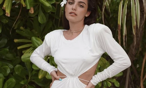 Alexia Eram kilograme png