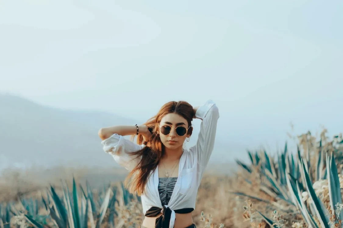 Ce trebuie să știi despre cei care poartă ochelari de soare / foto: Pexels