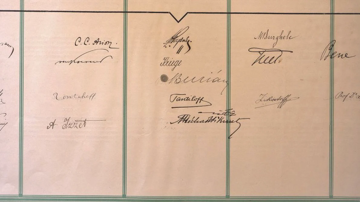 Documentul original al Tratatului de Pace de la București (24 aprilie/7 mai 1918), scos din arhivele MAE/ FOTO jpeg