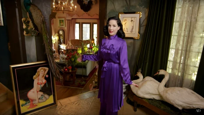 40 dita von teese casa 2 jpg jpeg