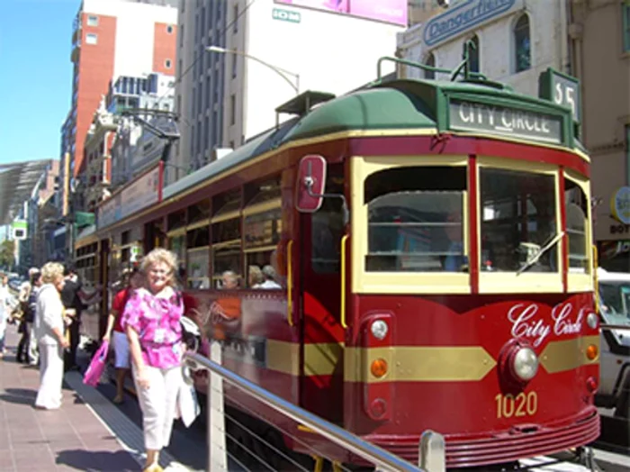 
    Europa. A vizitat cu trenul toate țările de pe continent  