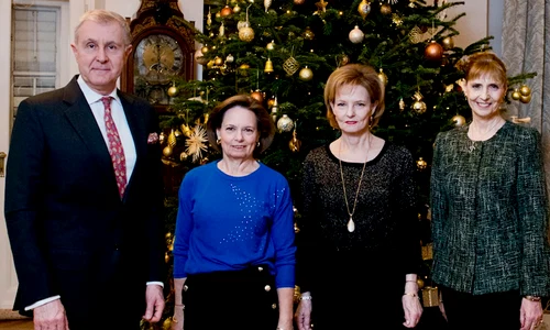 Principele Radu, Principesa Sofia, Majestatea Sa Margareta și Principesa Maria de Crăciun 2024   Daniel Angelescu, Casa Majestății Sale jpeg