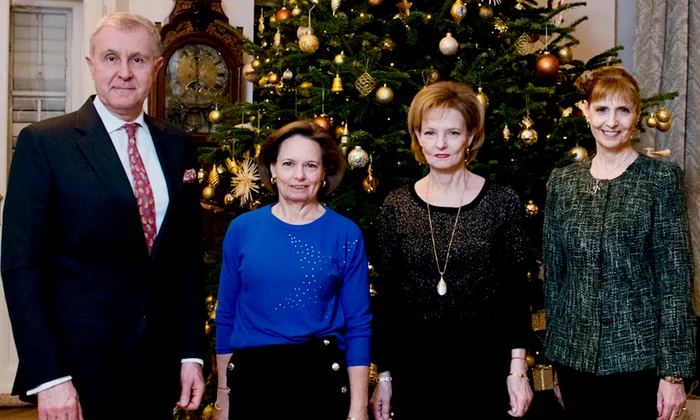 Principele Radu, Principesa Sofia, Majestatea Sa Margareta și Principesa Maria de Crăciun 2024   Daniel Angelescu, Casa Majestății Sale jpeg