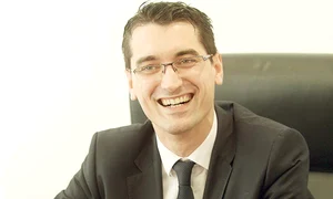 Răzvan Burleanu îli plăteşte "fără număr" angajaţii jpeg