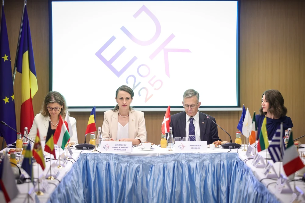 Ministrul de Externe s-a întâlnit cu şefii de misiune ai statelor UE acreditaţi la Bucureşti. Ce a spus Oana Ţoiu despre consolidarea securităţii pe Flancul Estic