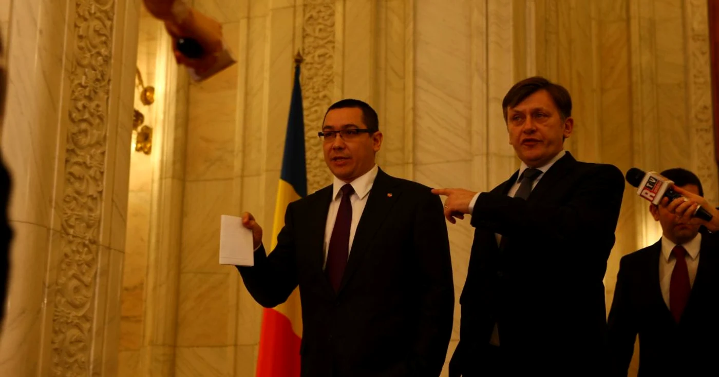 Liderii USL se arată cu degetul pentru şubrezirea USL Foto Marian Iliescu