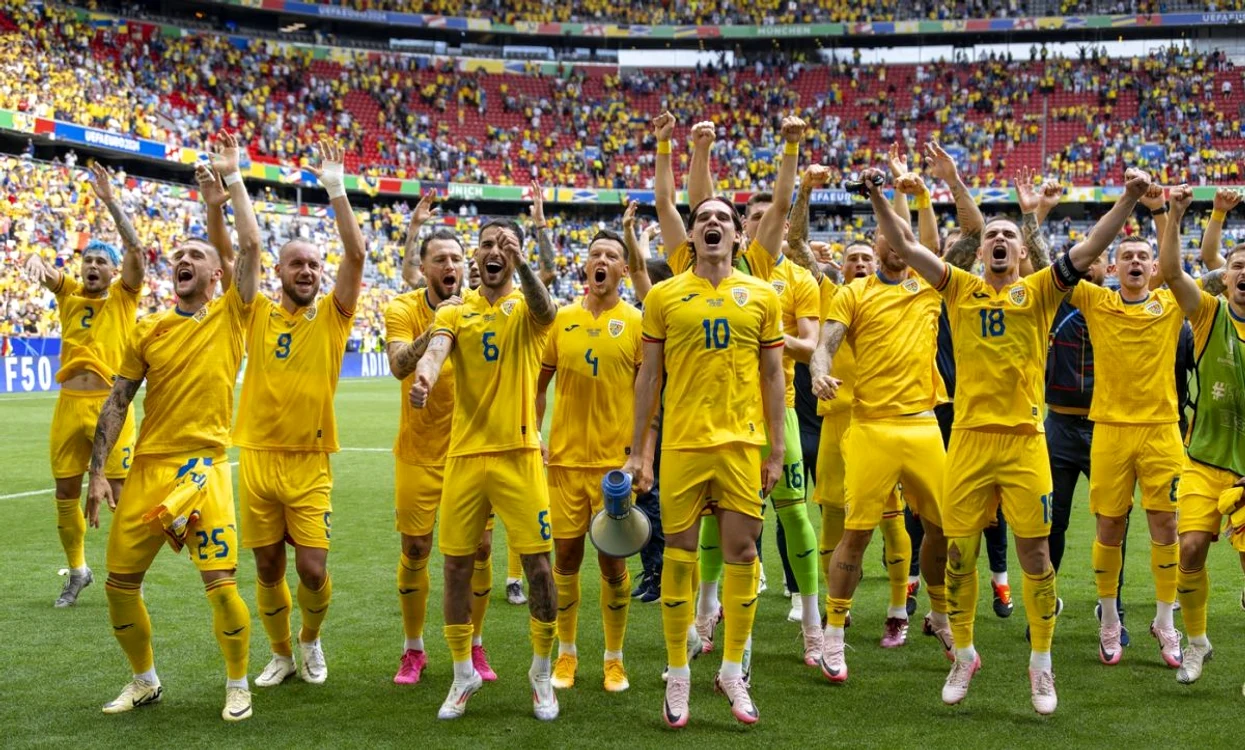 Bucuria fotbaliștilor români de la EURO o vrem repetată și în noiembrie (FOTO: Profimedia)